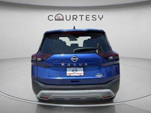 Caspian Blue 2022 Nissan Rogue SV