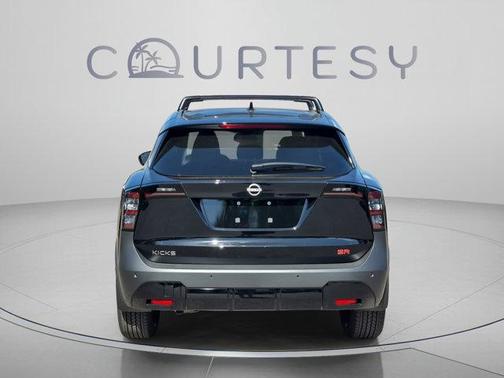 Super Black 2026 Nissan Kicks SR