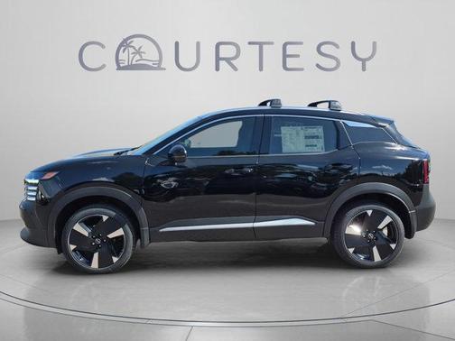 Super Black 2026 Nissan Kicks SR