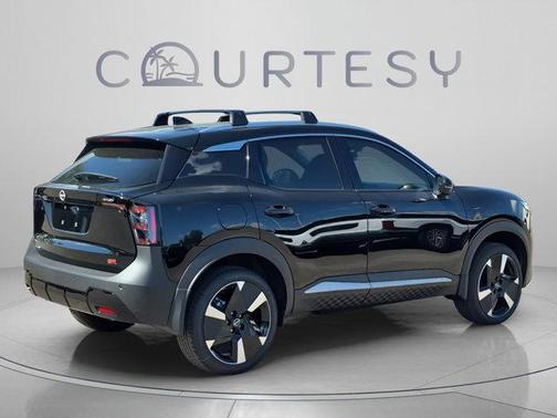 Super Black 2026 Nissan Kicks SR
