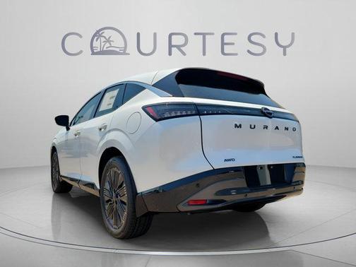 Everest White P 2026 Nissan Murano Platinum