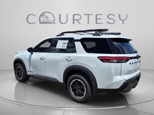 Everest White P 2026 Nissan Pathfinder Rock Creek