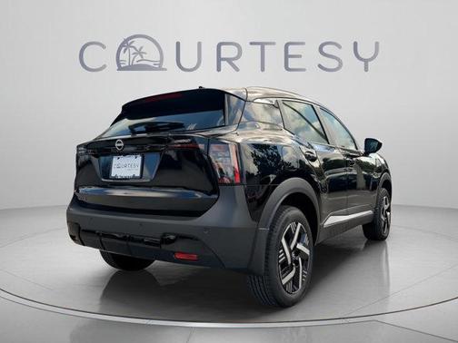 Super Black 2026 Nissan Kicks SV