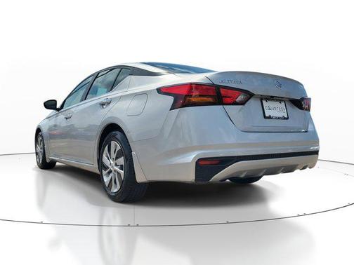 2022 Nissan Altima S FWD