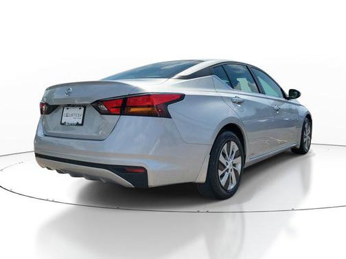 2022 Nissan Altima S FWD