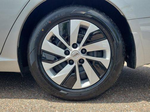 2022 Nissan Altima S FWD