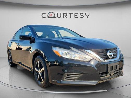 Black 2017 Nissan Altima 2.5 S