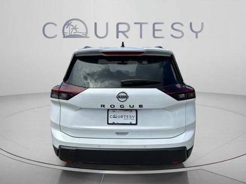 Everest White P 2026 Nissan Rogue Dark Armor