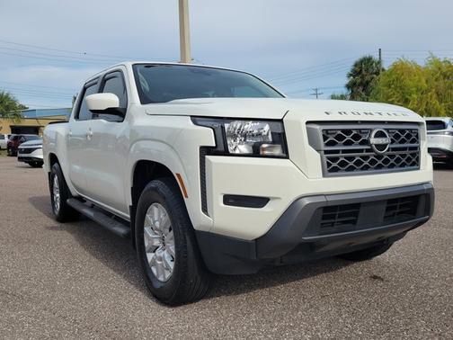 2023 Nissan Frontier SV