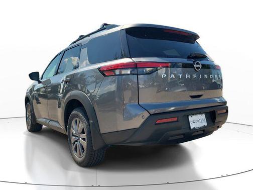 2025 Nissan Pathfinder SV FWD