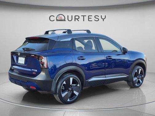 2t Blu Gry Roof 2025 Nissan Kicks SR