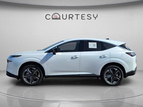 Everest White P 2026 Nissan Murano SL