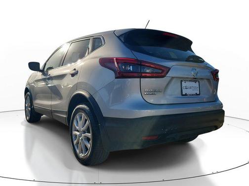 2022 Nissan Rogue Sport S