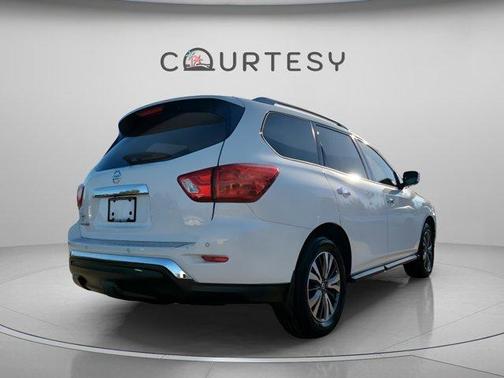 2020 Nissan Pathfinder S