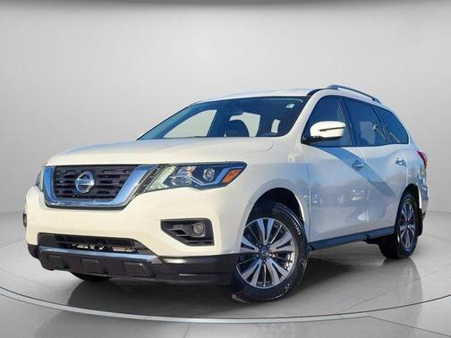 2020 Nissan Pathfinder S