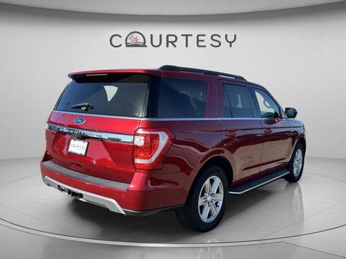 Ruby Red Metallic 2018 Ford Expedition XLT