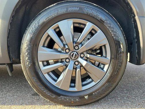 2023 Nissan Pathfinder S FWD