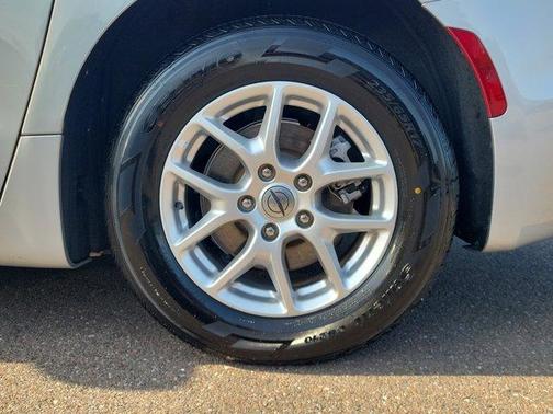 Silver Mist Clearcoat 2024 Chrysler Pacifica Touring-L