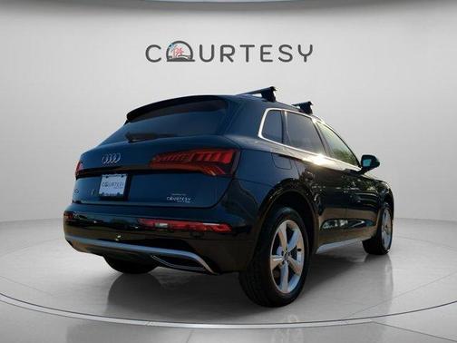 2020 Audi Q5 40 Premium Plus