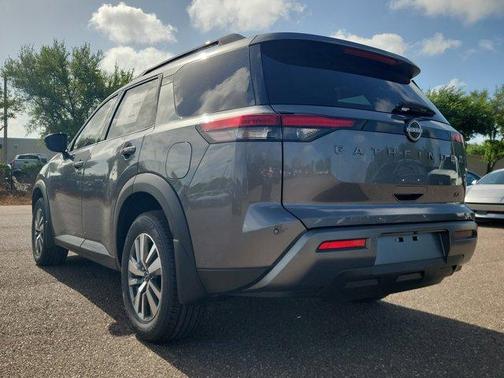 Gun Metallic 2026 Nissan Pathfinder SL