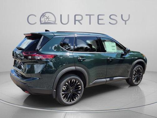 Obsidian Green 2026 Nissan Rogue Dark Armor
