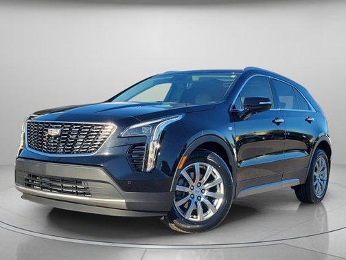 2022 Cadillac XT4 Premium Luxury