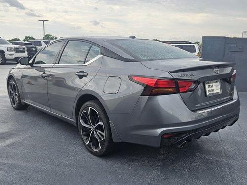 Gun Metallic 2023 Nissan Altima 2.5 SR