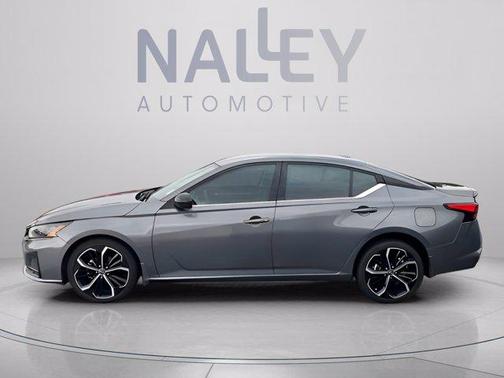 Gun Metallic 2023 Nissan Altima 2.5 SR