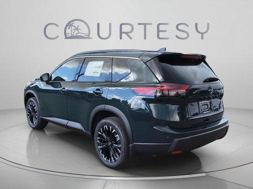 Obsidian Black 2027 Nissan Rogue