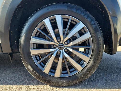 2022 Nissan Pathfinder Platinum 4WD