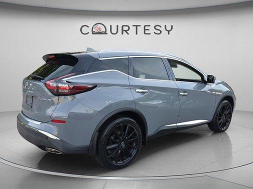 Boulder Gray Pearl 2023 Nissan Murano Platinum