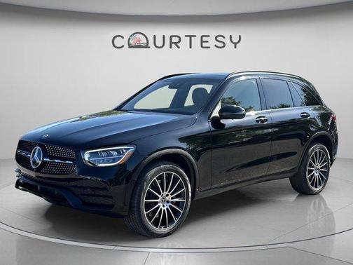 Black 2022 Mercedes-Benz GLC 300 Base