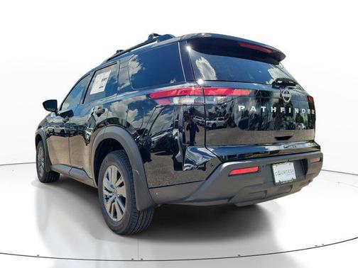 2025 Nissan Pathfinder SV FWD