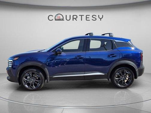 Deep Blue Pearl 2025 Nissan Kicks SR