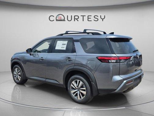 Gun Metallic 2026 Nissan Pathfinder SL