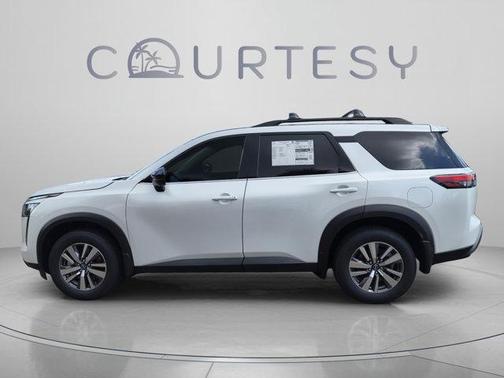 Pearl 2026 Nissan Pathfinder SL