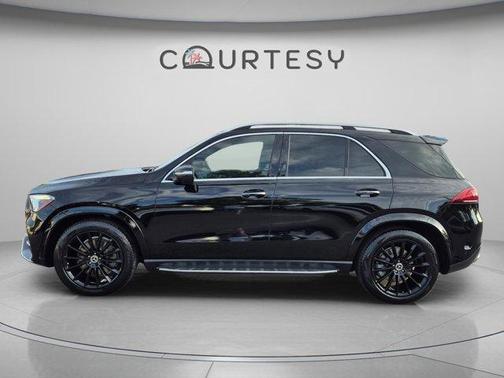 Black 2022 Mercedes-Benz GLE 450 4MATIC