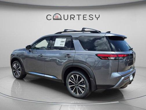Gun Metallic 2026 Nissan Pathfinder Platinum