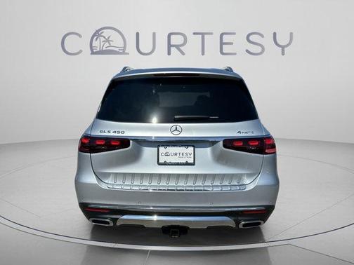 Cirrus Silver Metallic 2024 Mercedes-Benz GLS 450 4MATIC