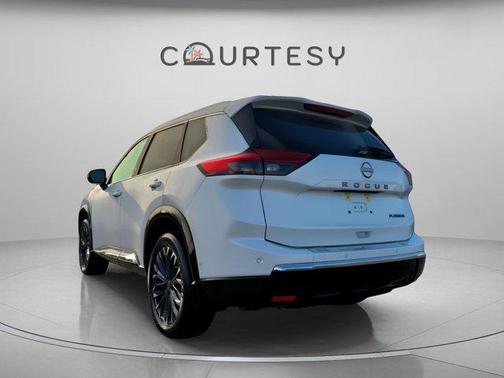2024 Nissan Rogue Platinum