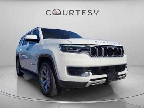 Bright White Clearcoat 2022 Jeep Wagoneer Series II