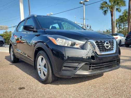 2018 Nissan Kicks S