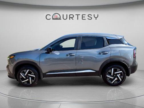 Gun Metallic 2026 Nissan Kicks SV