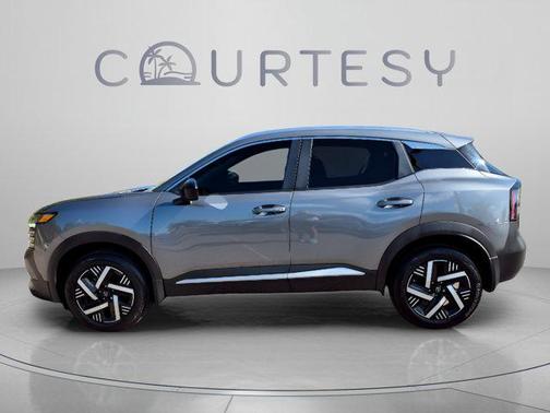 Gun Metallic 2026 Nissan Kicks SV