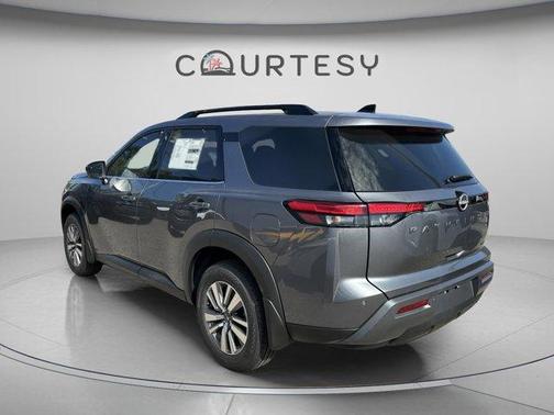 Gun Metallic 2026 Nissan Pathfinder SL