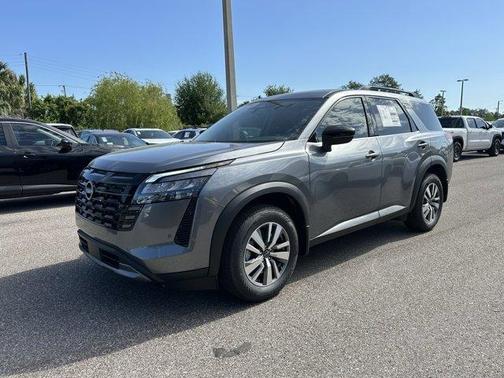 Gun Metallic 2026 Nissan Pathfinder SL