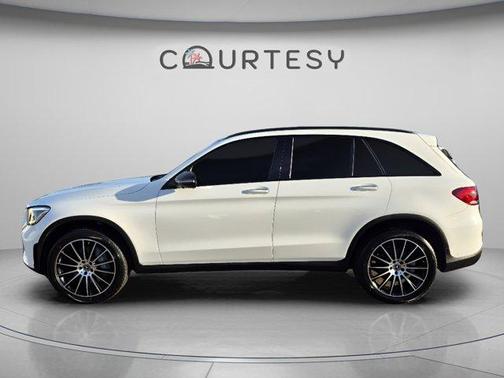 Polar White 2022 Mercedes-Benz GLC 300 Base