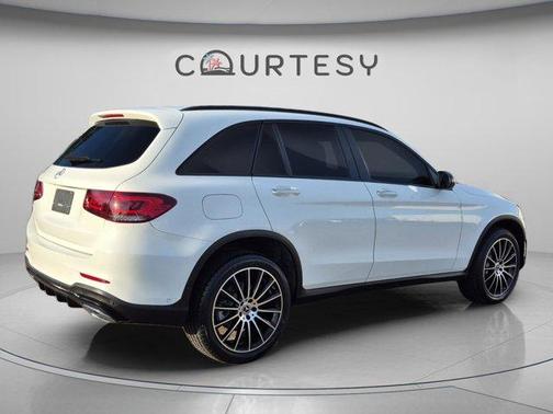 Polar White 2022 Mercedes-Benz GLC 300 Base