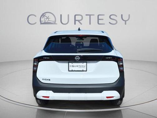 Fresh Powder 2027 Nissan Kicks S