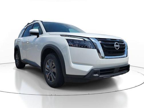 2025 Nissan Pathfinder SV FWD